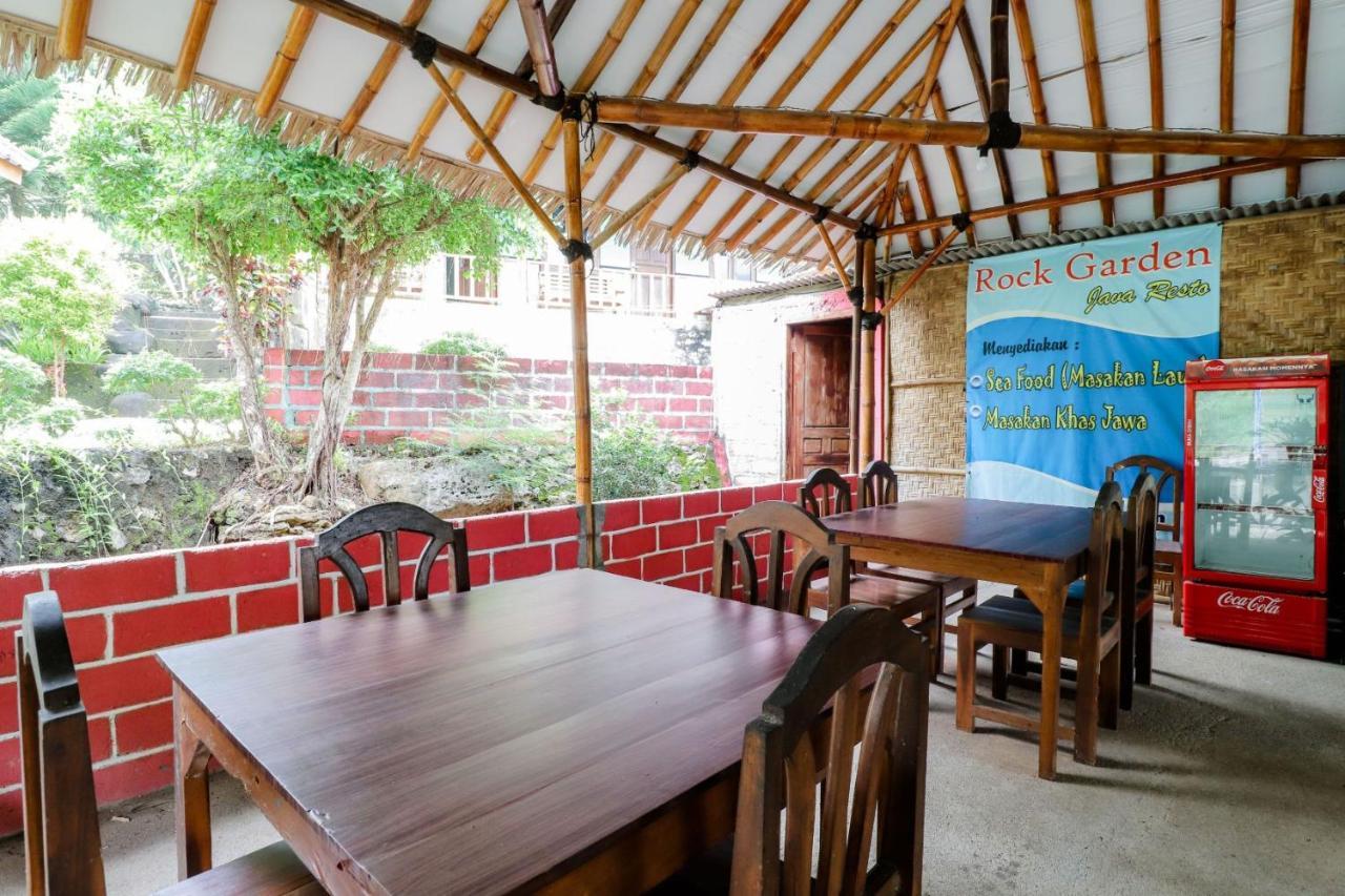 Rock Garden Homestay & Resto Tepus Exterior photo