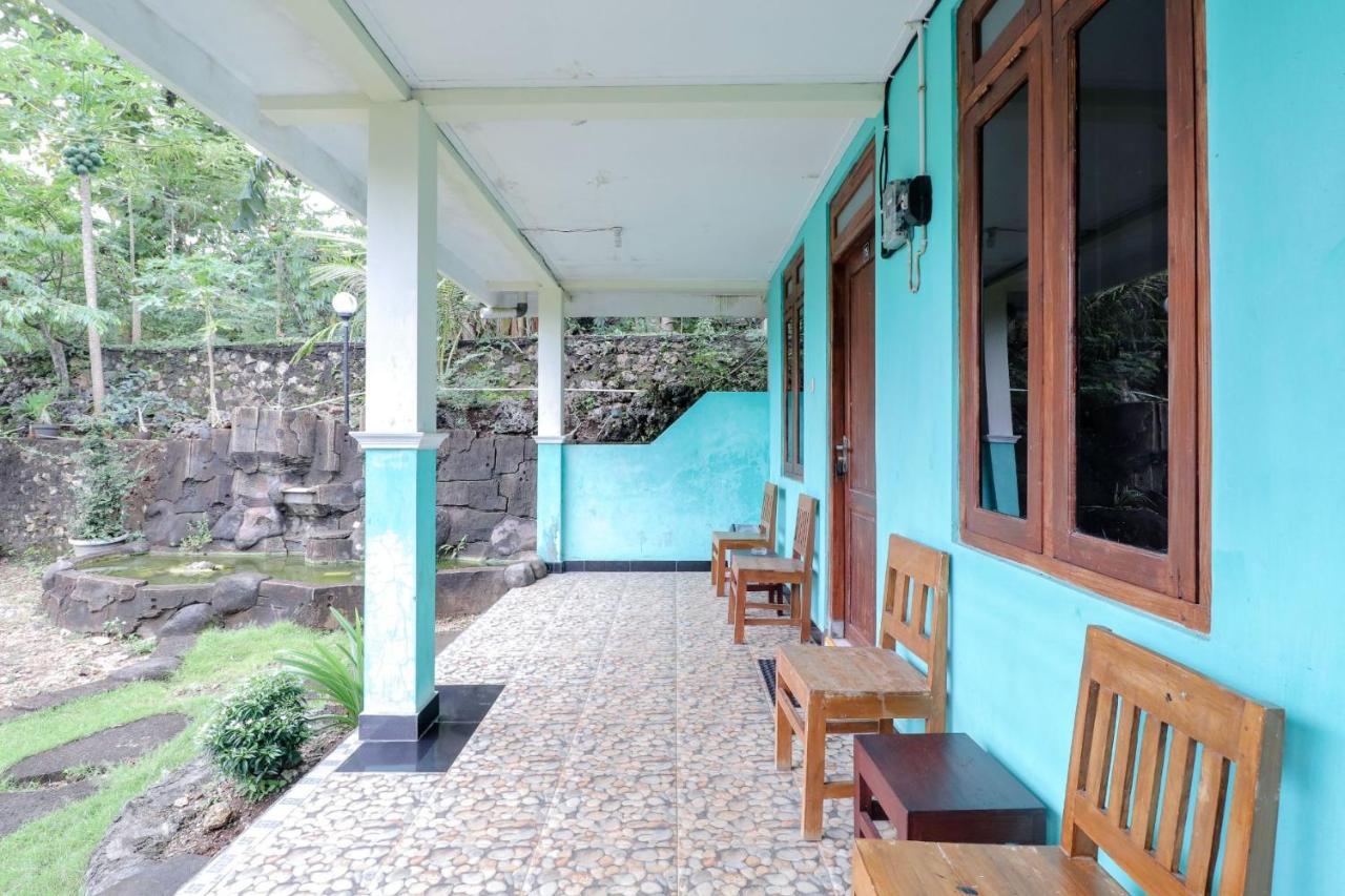 Rock Garden Homestay & Resto Tepus Exterior photo