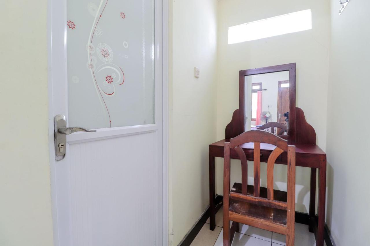 Rock Garden Homestay & Resto Tepus Exterior photo